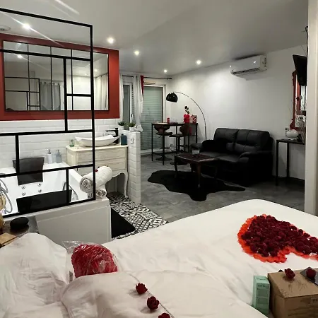 Appartement Azur Avec Jacuzzi Et Piscine *