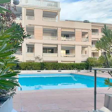 Apartmán Azur Pour 2 Avec Jacuzzi Et Terrasse A 2 Minutes De La *