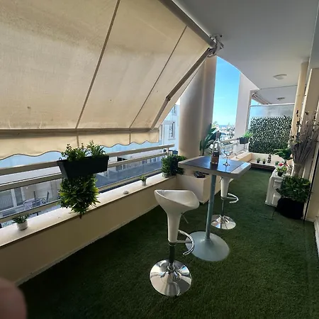 Azur Pour 2 Avec Jacuzzi Et Terrasse A 2 Minutes De La Apartment
